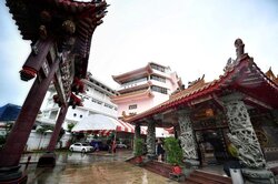 Kew Sian King (D18), Office #456708321